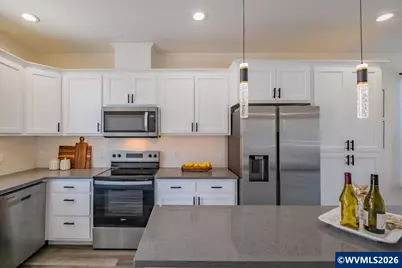 538 S 7th St, Independence, OR 97351 - Photo 15