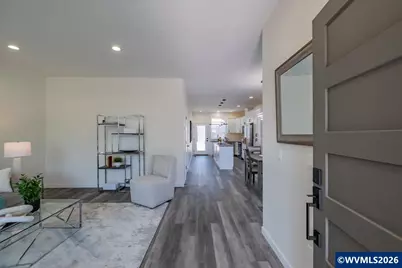 538 S 7th St, Independence, OR 97351 - Photo 3