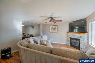 1653 S 6th St, Independence, OR 97351 - Photo 5