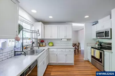 1653 S 6th St, Independence, OR 97351 - Photo 11
