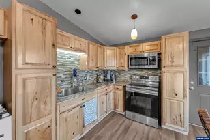 5106 Copper Creek Lp NE, Salem, OR 97305 - Photo 7