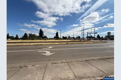 119 N Pacific Hwy, Woodburn, OR 97071 - Photo 7