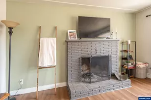 2330 E Ellendale Ave, Dallas, OR 97338 - Photo 7