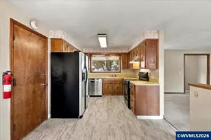 5060 Fir Dell Ct SE, Salem, OR 97306 - Photo 9