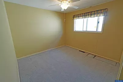 5060 Fir Dell Ct SE, Salem, OR 97306 - Photo 9