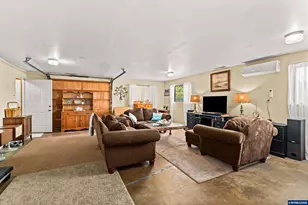 24312 Cardwell Hill Dr, Philomath, OR 97370 - Photo 17