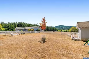 24312 Cardwell Hill Dr, Philomath, OR 97370 - Photo 33