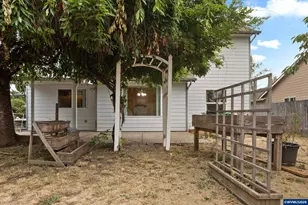 161 NW Elderberry Ln, Dallas, OR 97388 - Photo 23