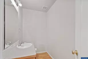 161 NW Elderberry Ln, Dallas, OR 97388 - Photo 11