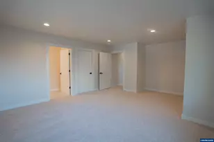 40972 Hwy 228, Sweet Home, OR 97386 - Photo 17
