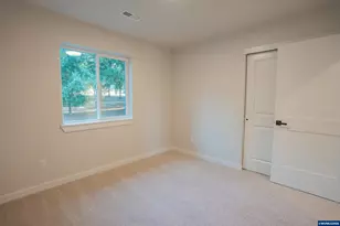 40972 Hwy 228, Sweet Home, OR 97386 - Photo 29
