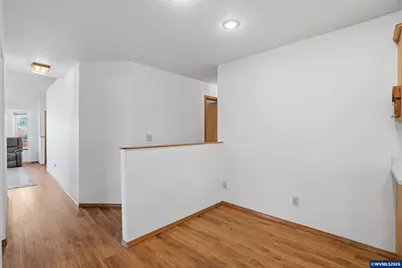 2658 S 12th St, Lebanon, OR 97355 - Photo 7