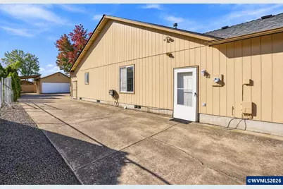 2658 S 12th St, Lebanon, OR 97355 - Photo 27