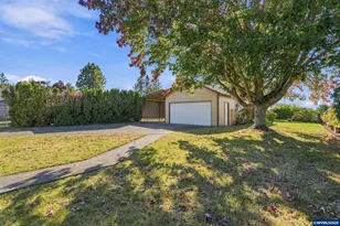 2658 S 12th St, Lebanon, OR 97355 - Photo 29