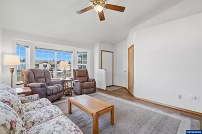 2658 S 12th St, Lebanon, OR 97355 - Photo 5