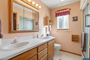 2658 S 12th St, Lebanon, OR 97355 - Photo 23