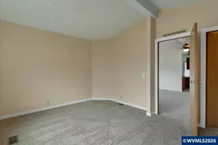 2410 Lancaster Dr SE, Salem, OR 97317 - Photo 9