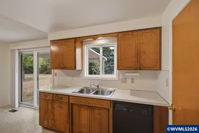809 33rd Av SE, Albany, OR 97322 - Photo 13