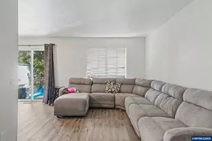905 Charter (-915) Pl NE, Salem, OR 97301 - Photo 7