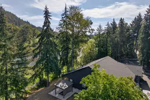 37835 River Dr, Lebanon, OR 97355 - Photo 3