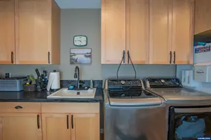 37835 River Dr, Lebanon, OR 97355 - Photo 29