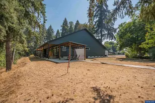 37835 River Dr, Lebanon, OR 97355 - Photo 31