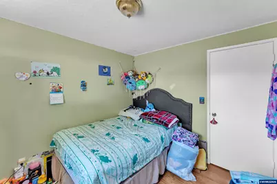 308 Violet St, Lebanon, OR 97355 - Photo 13