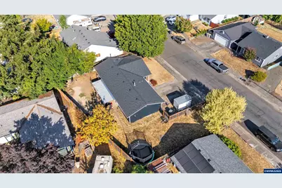 308 Violet St, Lebanon, OR 97355 - Photo 27
