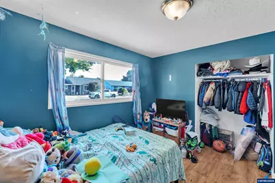 308 Violet St, Lebanon, OR 97355 - Photo 15