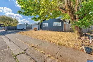 308 Violet St, Lebanon, OR 97355 - Photo 3