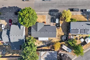 308 Violet St, Lebanon, OR 97355 - Photo 29