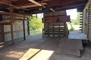 34033 Totem Pole Rd, Lebanon, OR 97355 - Photo 11