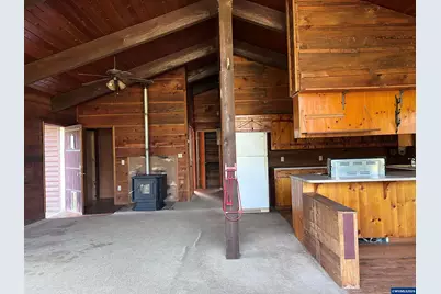 34033 Totem Pole Rd, Lebanon, OR 97355 - Photo 23