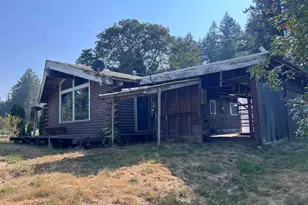 34033 Totem Pole Rd, Lebanon, OR 97355 - Photo 9