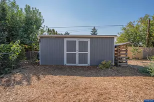840 Davidson St SE, Albany, OR 97322 - Photo 3