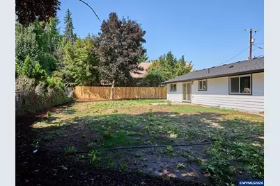 1086 Wilson St, Woodburn, OR 97071 - Photo 31