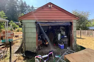 140 7th Ave, Sweet Home, OR 97386 - Photo 9