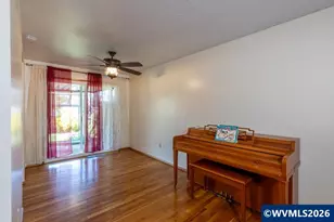 1487 Walton Way, Woodburn, OR 97071 - Photo 9
