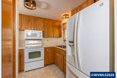 1487 Walton Wy, Woodburn, OR 97071 - Photo 13