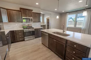 2675 Essex Av NW, Albany, OR 97321 - Photo 15