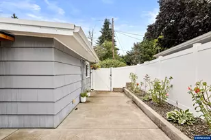 4075 Alana Ave SE, Salem, OR 97302 - Photo 31