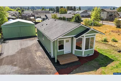 4608 Airport Ln, Sweet Home, OR 97386 - Photo 21