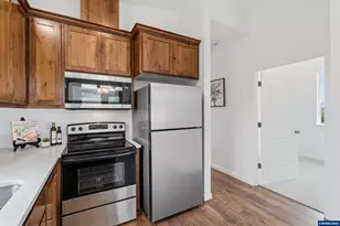 4608 Airport Ln, Sweet Home, OR 97386 - Photo 13