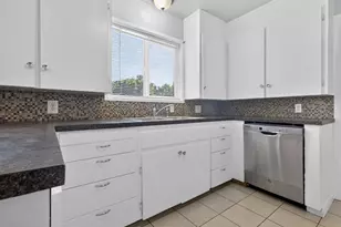 325 Chicago St SE, Albany, OR 97321 - Photo 9