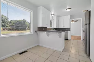 325 Chicago St SE, Albany, OR 97321 - Photo 11