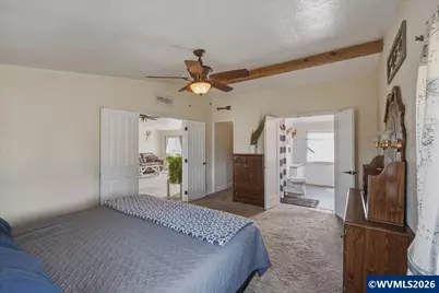6310 State St, Salem, OR 97317 - Photo 15