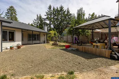 1080 Hope Av NW, Salem, OR 97304 - Photo 37