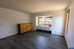 1080 Hope Av NW, Salem, OR 97304 - Photo 29