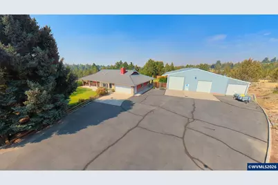 200 SE Crestview Ln, Madras, OR 97741 - Photo 39