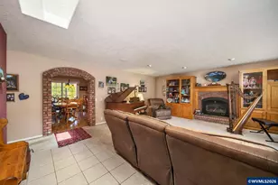 200 SE Crestview Ln, Madras, OR 97741 - Photo 5